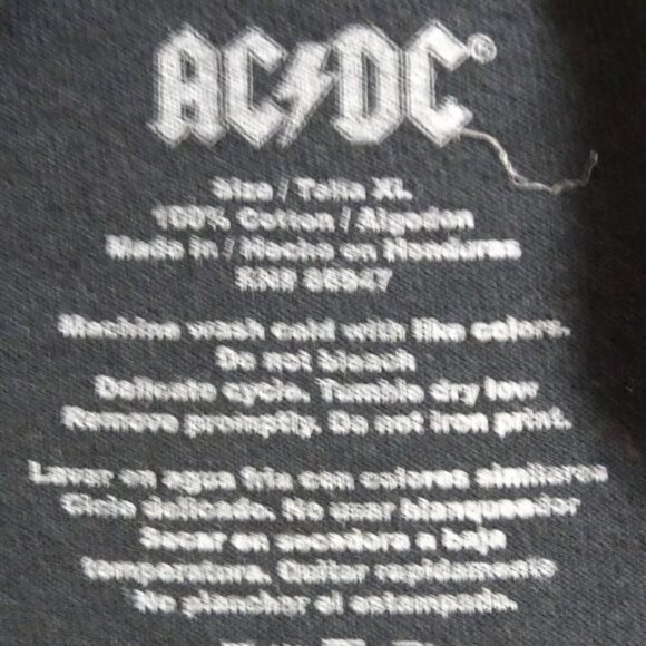 AC / DC Black "Live at River Plate" Concert Tee XL - Picture 3 of 5
